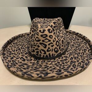 Olive & Pique Leopard Print Fedora Wide Brim Hat NWT